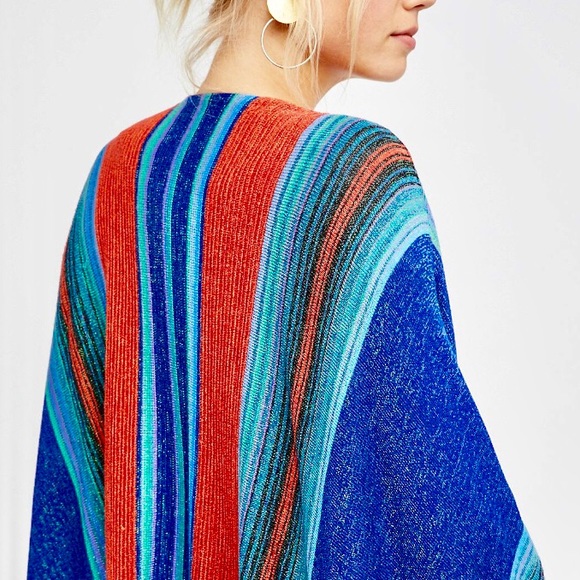 Free People In A Moment Ruana - Picture 3 of 7